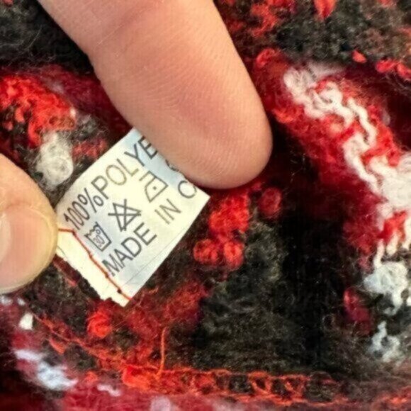 Black & Red Plaid Fringed Poncho One Size Fits Small Medium - Picture 5 of 6